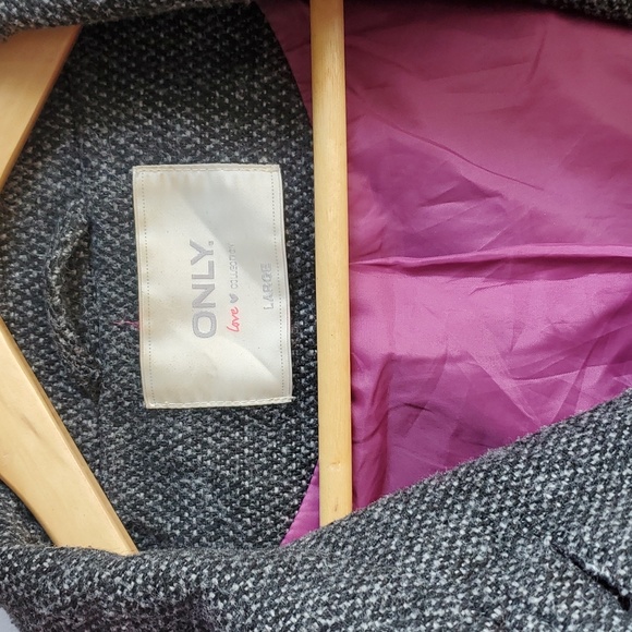 Fall/ Spring Jacket - Picture 4 of 4